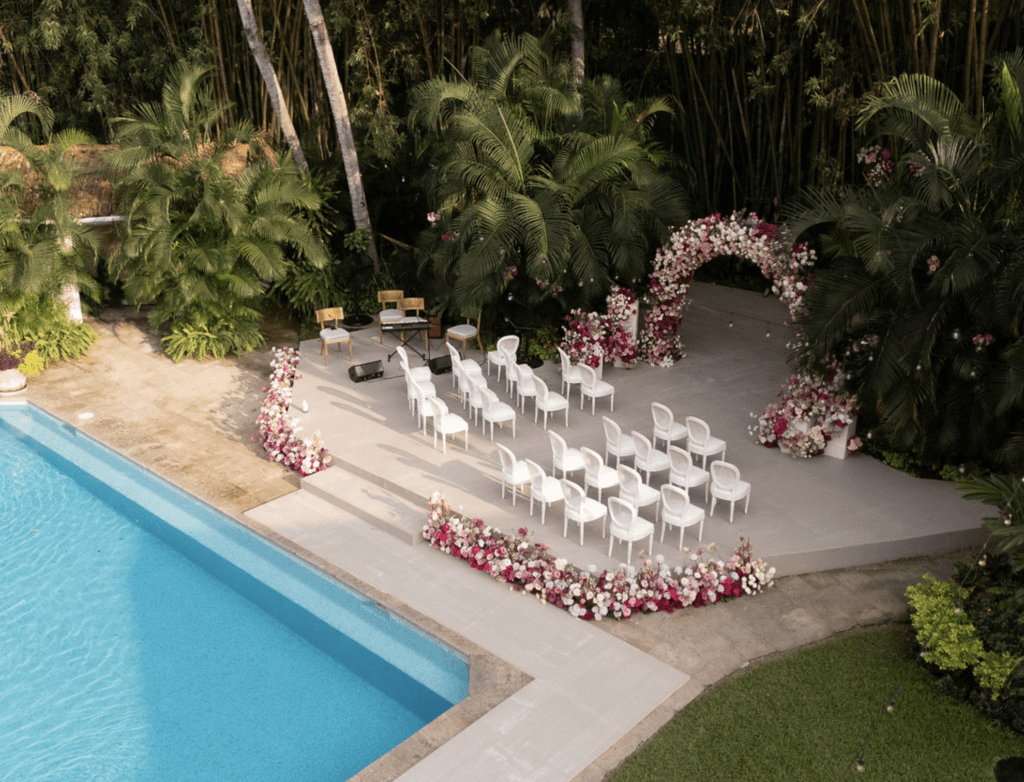 The Vanderhider & Dees wedding took place outdoors at Villa Verano in Puerto Vallarta (Photo by Kara Martinez)